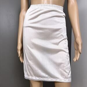Vintage Her Majesty Half Slip Skirt Juniors Girls Size 14 White Semi-Sheer Nylon